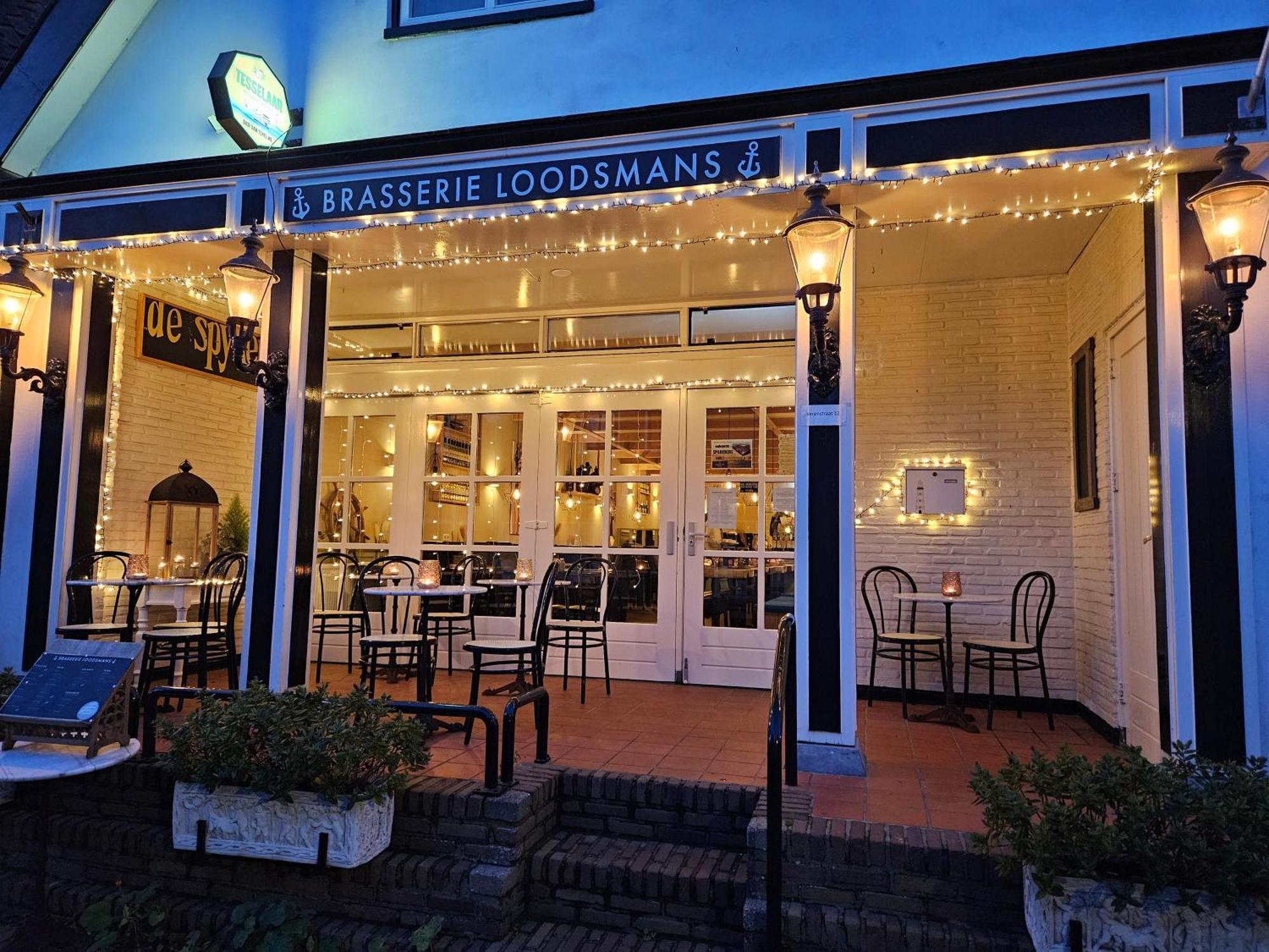 Hotel-Restaurant Loodsmans Welvaren Bv Den Hoorn  Exteriér fotografie