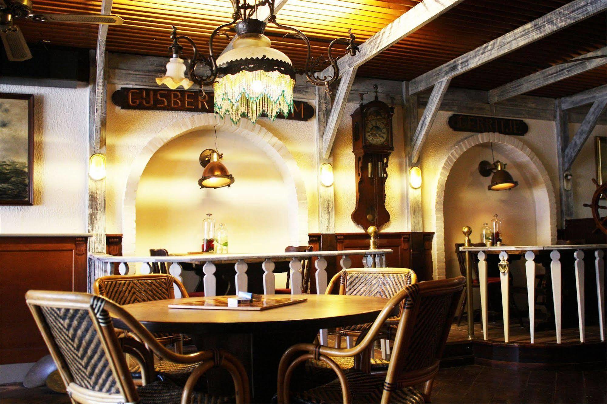 Hotel-Restaurant Loodsmans Welvaren Bv Den Hoorn  Exteriér fotografie